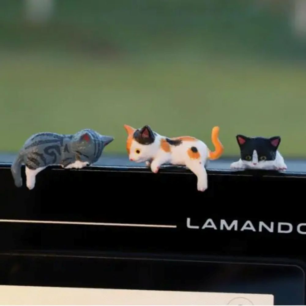 Hand-Painted Mini Cat Desk Figurines - 1 set (5 cats)